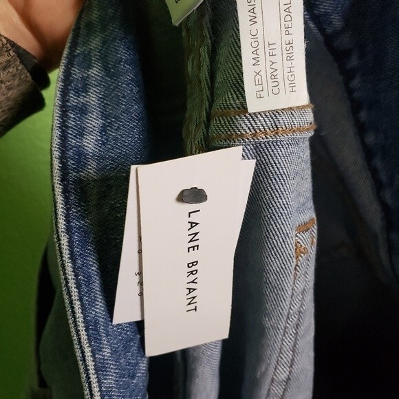 Lane Bryant NWT Women's High Rise Pedal Curvy Fit Flex Magic Waistband Sz  24 - Picture 7 of 11